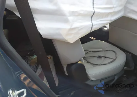 2024 Toyota Grand Highlander Platinum z USA, uszkodzony, nr VIN 5TDAAAB57RS050694